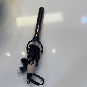 L'ange Hair Curling Wand in Pink and Black